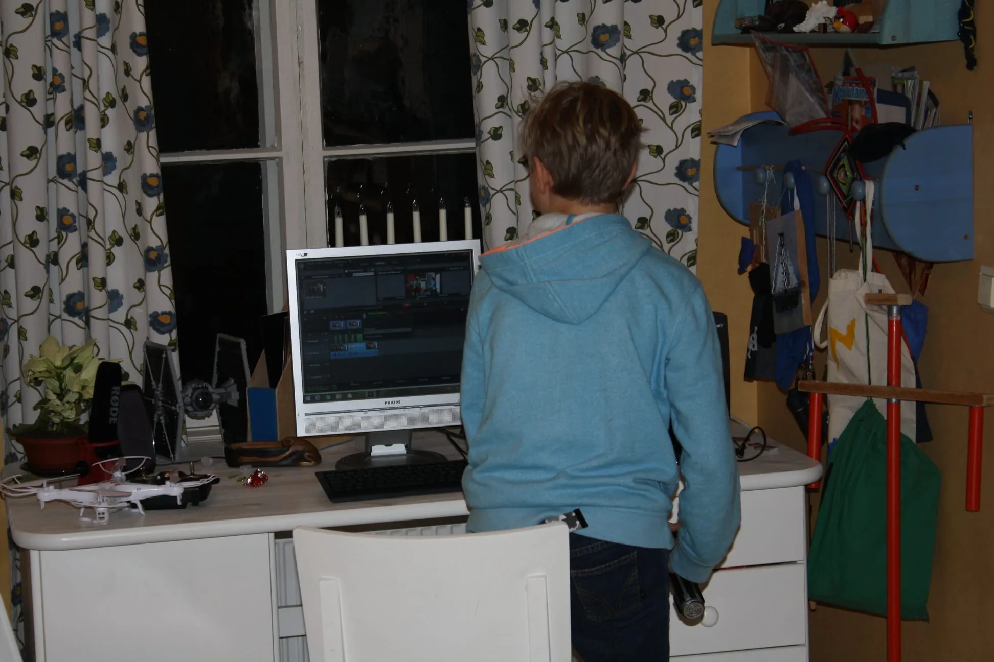 On set, age ~10